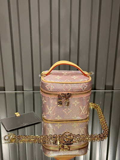 LOUIS VUITTON-Micro vanity bag