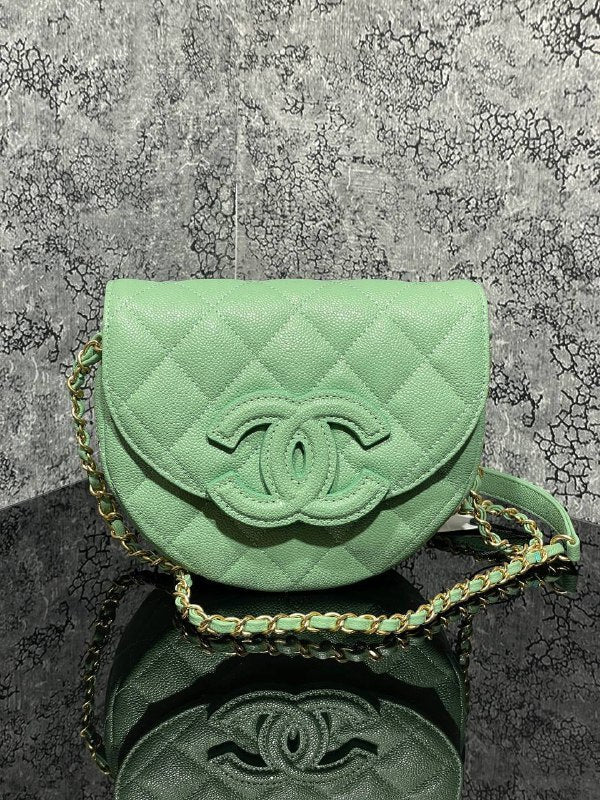 CHANEL-Mini Messenger