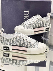 DIOR-