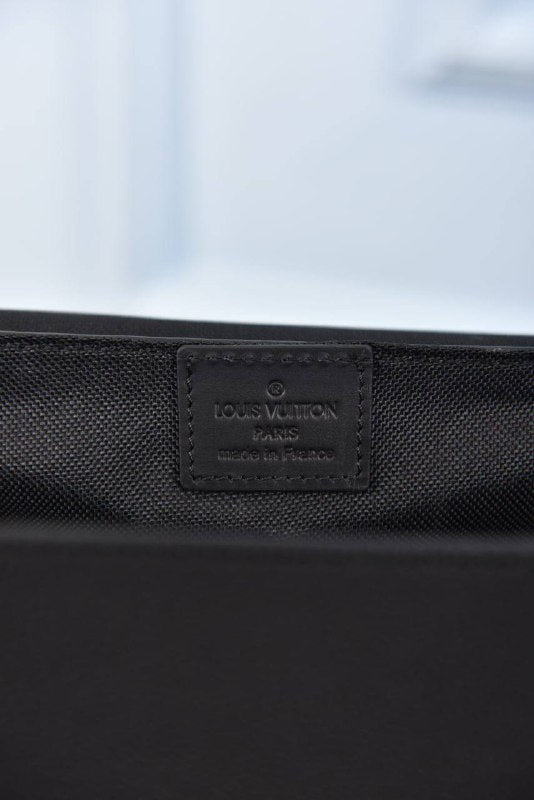 LOUIS VUITTON-Messenger Aerogram