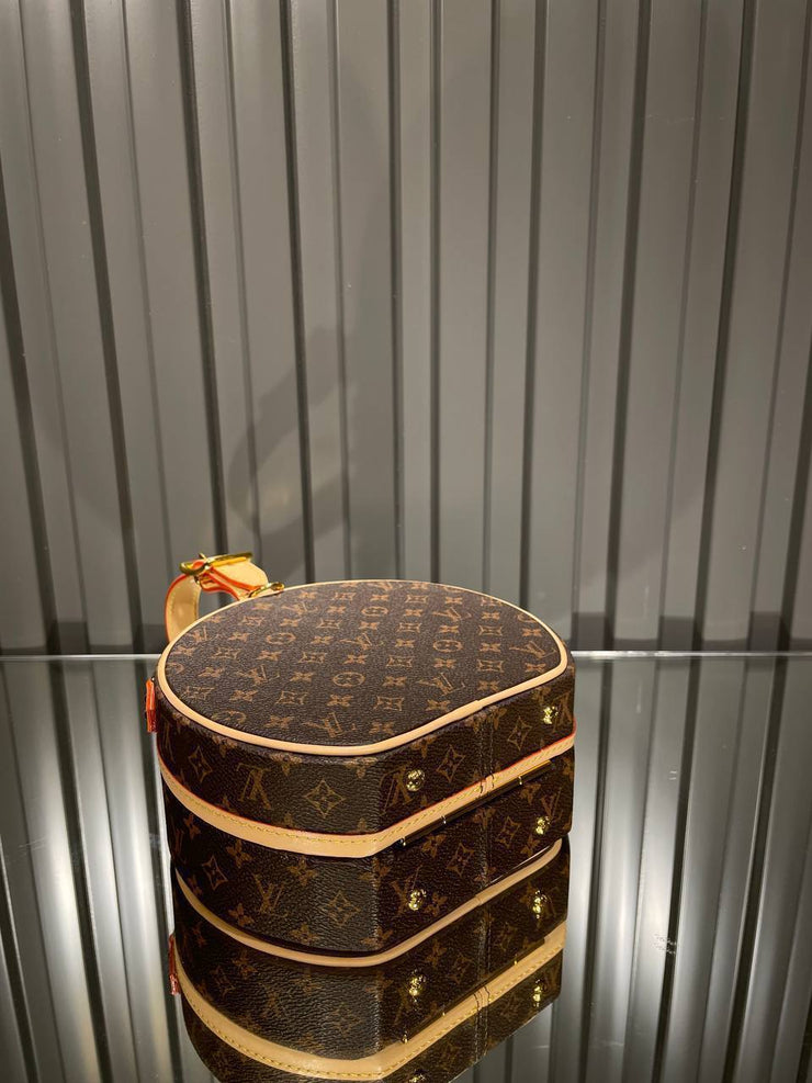 LOUIS VUITTON-BOITE