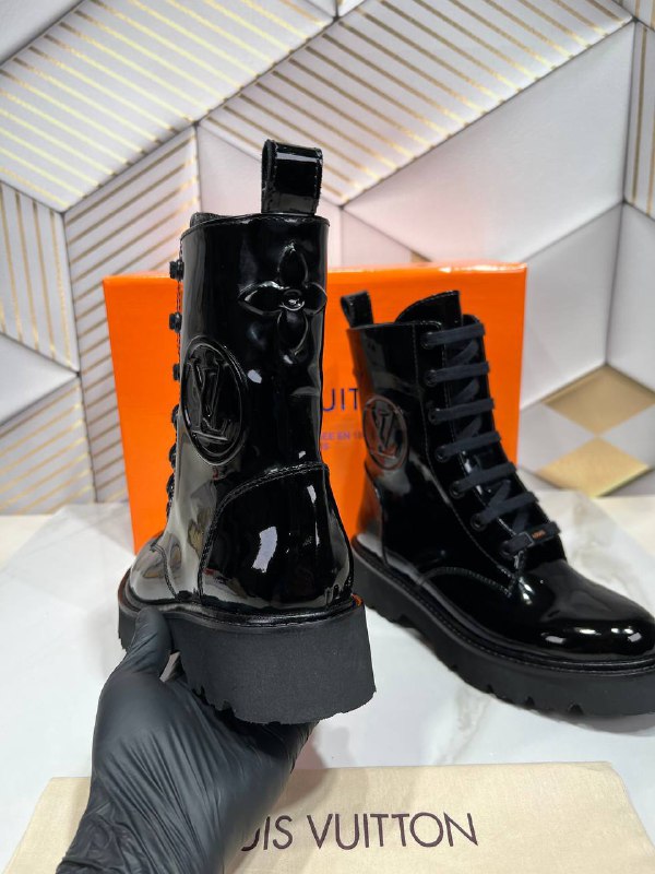 LOUIS VUITTON-Louis Vuitton Ankle Boot