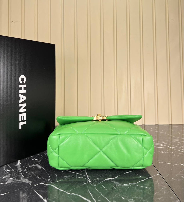 CHANEL-19 Flap Bag Mini