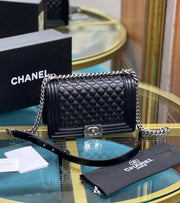 CHANEL-BAG BOY MEDIUM