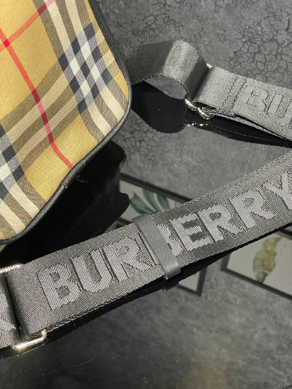 BBURBERRY-