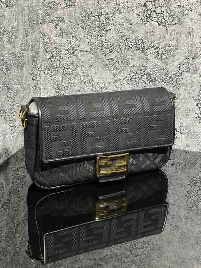 FENDI- Baguette Canvas