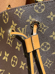 LOUIS VUITTON-Neonoe Monogram