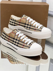 BBURBERRY-