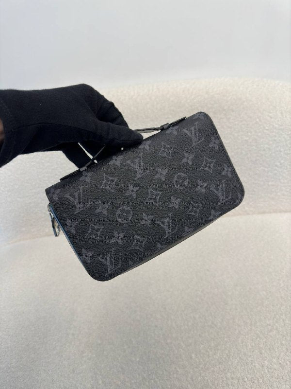 LOUIS VUITTON-ZIPPY XL WALLET