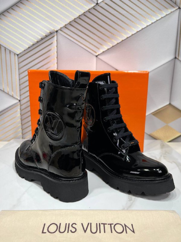 LOUIS VUITTON-Louis Vuitton Ankle Boot