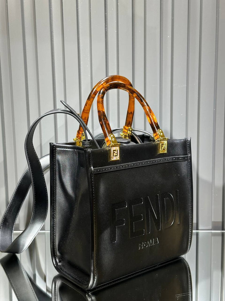 FENDI- Sunshine shopper