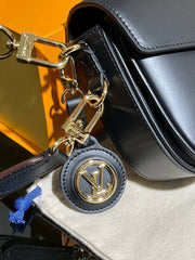 LOUIS VUITTON-SWING  BAG