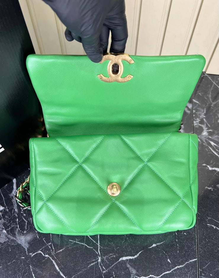 CHANEL-19 Flap Bag Mini