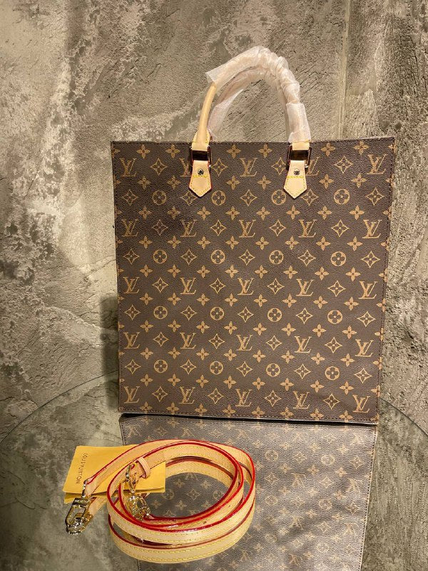 LOUIS VUITTON-Sac plat tote