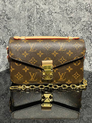 LOUIS VUITTON - Metis