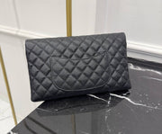 CHANEL-CLUTCH