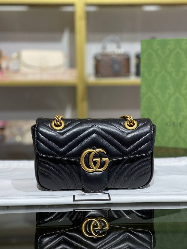 GUCCI-GG Marmont Small