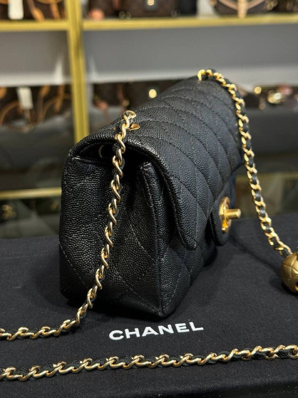 CHANEL-SMALL FLAP