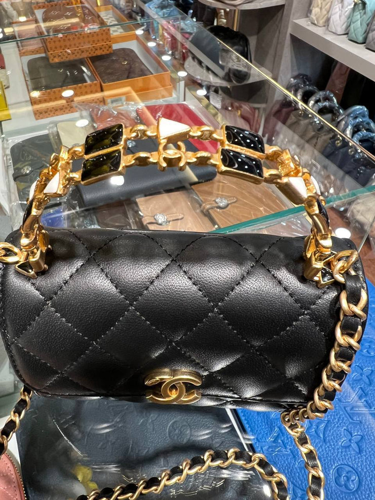 CHANEL-MINI HANDLE CLUTCH