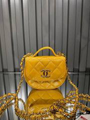 CHANEL-l Handbag