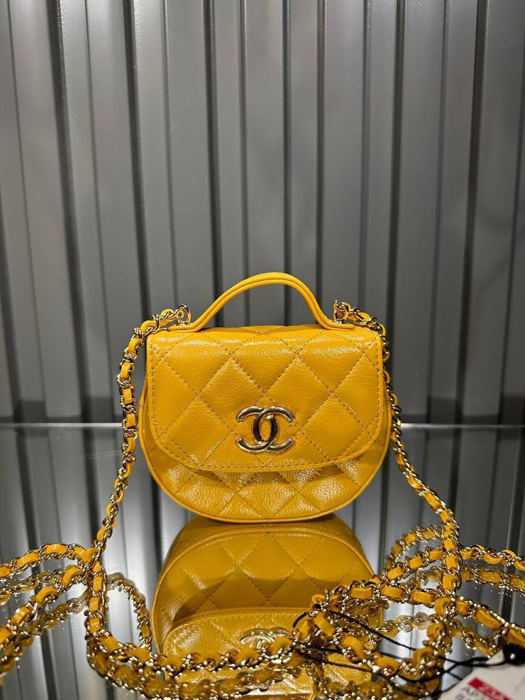 CHANEL-l Handbag